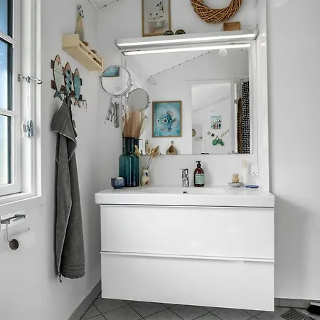 Stintje - 20m From The Sea By Interhome *